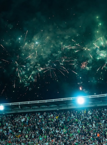 Así fue una parte de la salida que hicieron los hinchas de Bogotá cuando se asomó Atlético Nacional al estadio Nemesio Camacho el Campín - crédito @nacionaloficial/Instagram