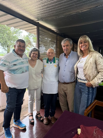 Família e amigos viajam juntos