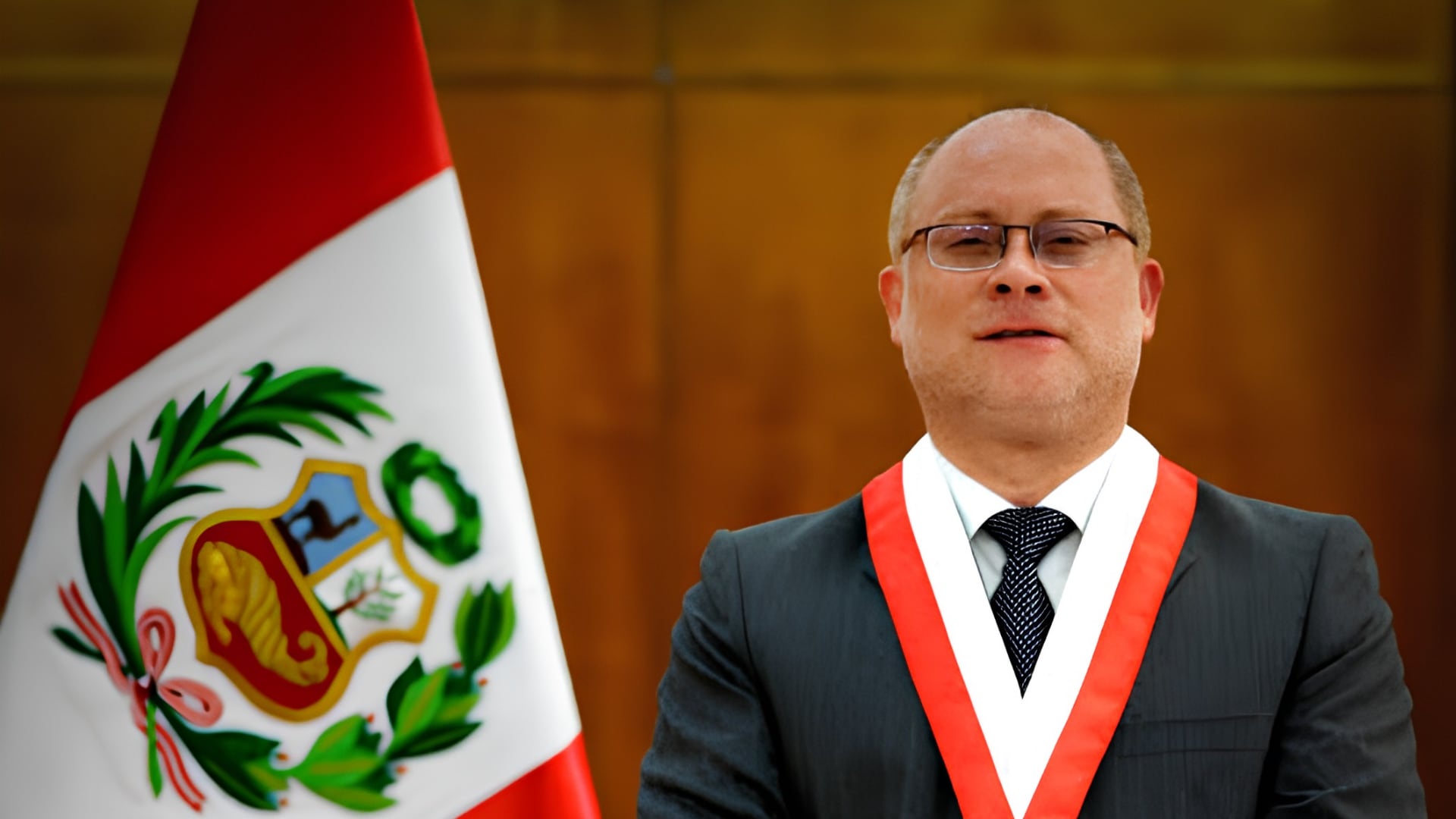 Pedro Hernández asume la presidencia del TC en medio de cuestionamientos y alta tensión política
