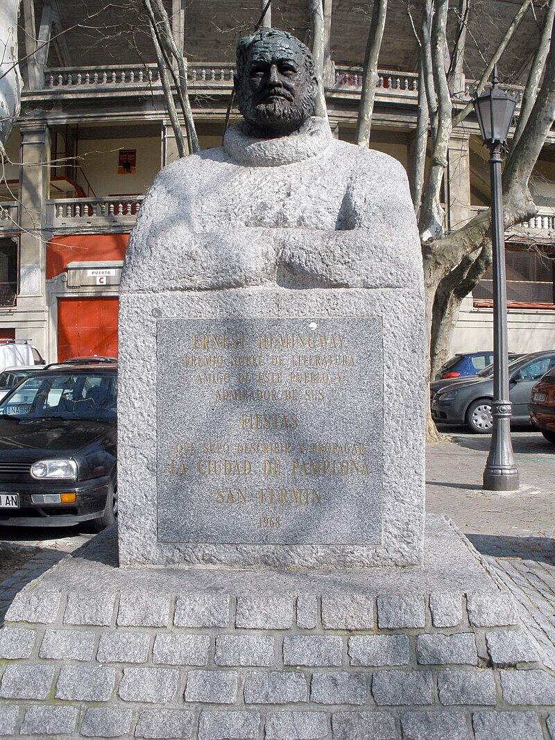 Estatua de Hemingway en Pamplona. (Zarateman)