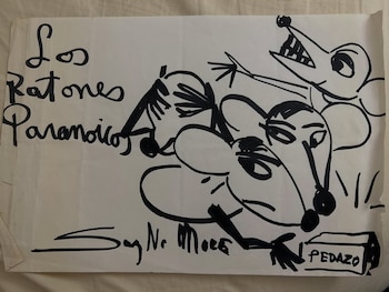 Dibujo en blanco y negro sobre papel con tres ratones estilizados y el texto "Los Ratones Paranoicos". Incluye la firma "Say No More" y la palabra "PEDAZO"