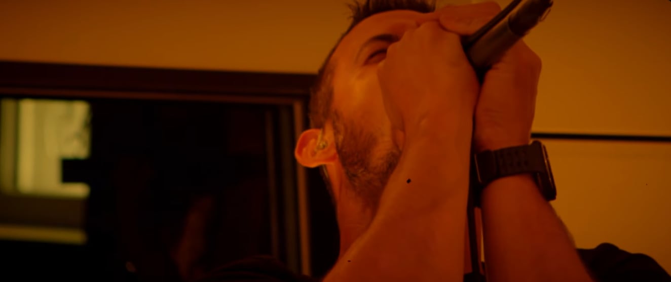 La pasión por la música acompaña a Paris desde los 14 años y se convierte en una vía de expresión paralela a su exigente carrera deportiva (Crédito: Rise Of Voltage YouTube)