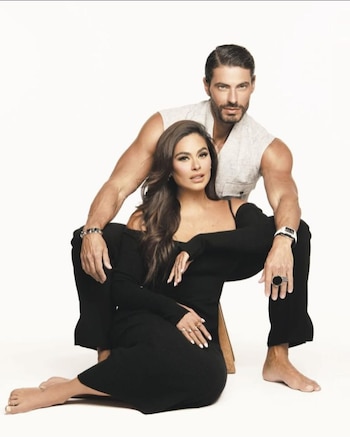 Galilea es ocho años mayor