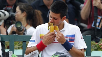 El ensayo publicado en PLOS ONE comprobó que la banana madura y una bebida con carbohidratos generan niveles similares de glucosa en sangre