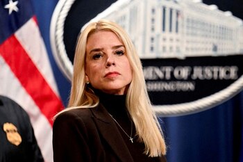 Pam Bondi emitió un contundente