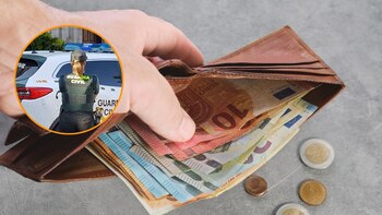 Cartera con billetes