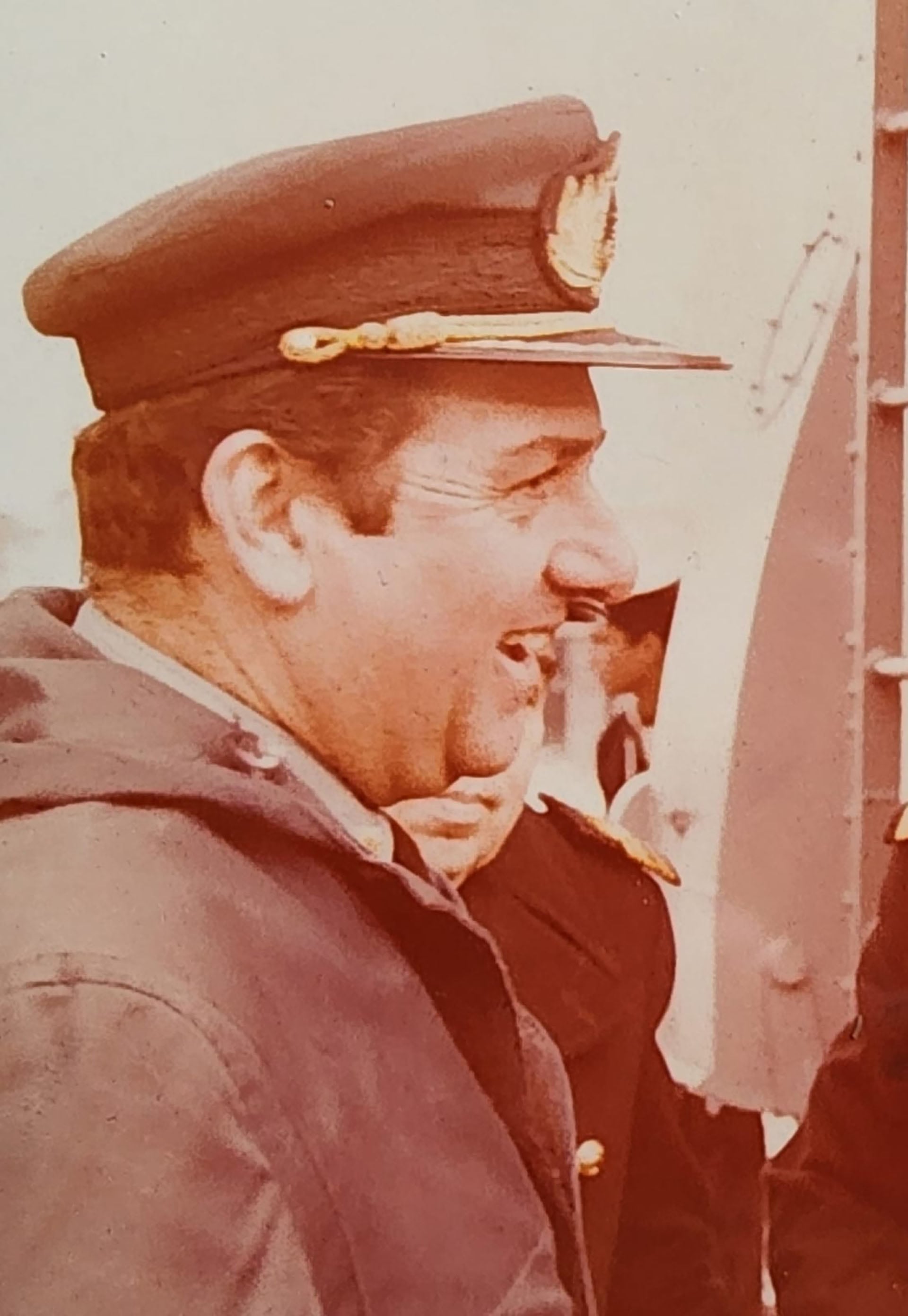Al capitán con cariño: Washington Bárcena, comandante del Bouchard, a quien todos recuerdan como una gran persona