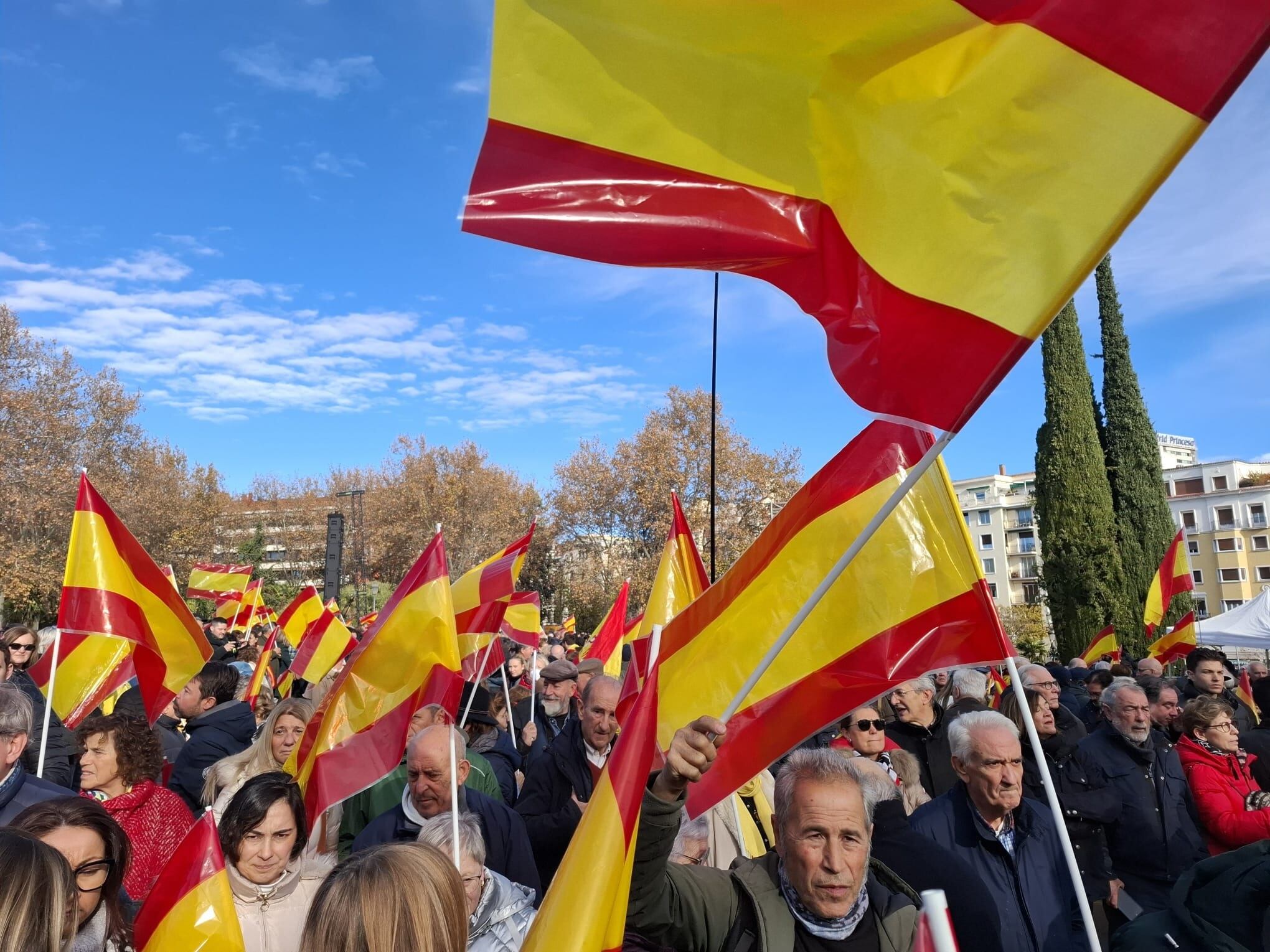 Manifestación convocada por el PP contra el Gobierno en el Templo de Debob en Madrid, 30 noviembre de 2025 (EUROPA PRESS)