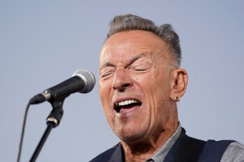 En diversas entrevistas, Bruce se