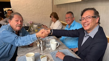 Por qué Paco Ignacio Taibo se reunió con el expresidente colombiano Gustavo Petro en CDMX