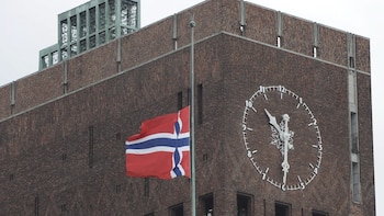 Eurocámara y oengés cargan contra