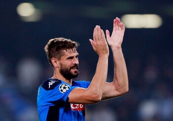 FOTO DE ARCHIVO: El delantero