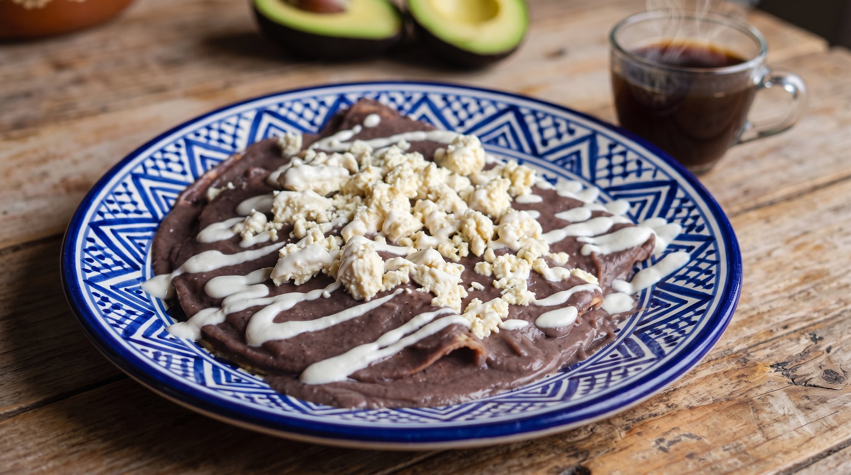 La receta está calculada para 4 personas, con 3 tortillas por plato, ideal para un desayuno familiar. (Imagen Ilustrativa Infobae)