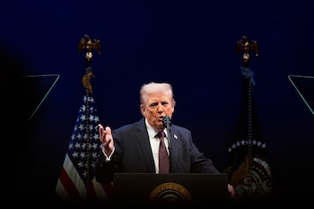 Donald Trump nominó a Kevin Warsh para presidir la Reserva Federal (AP)