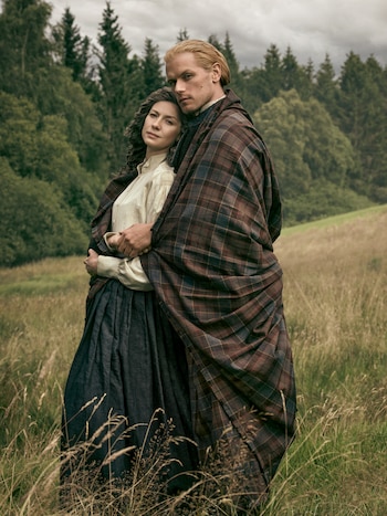 Elenco principal de Outlander mantiene