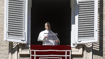 El Papa llama a detener