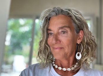 Andrea Alliaud es doctora en