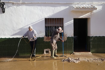 Vecinos de la barriada Doña