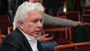 Carlos Alonso Lucio anunció que llevará a la justicia un ‘catálogo’ de presunta corrupción del empalme con el Gobierno Petro: “No se tapará nada”
