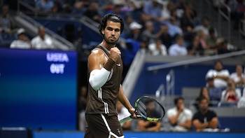 CORR. Carlos Alcaraz supera a la irregularidad y a Bu para meterse en octavos del US Open
