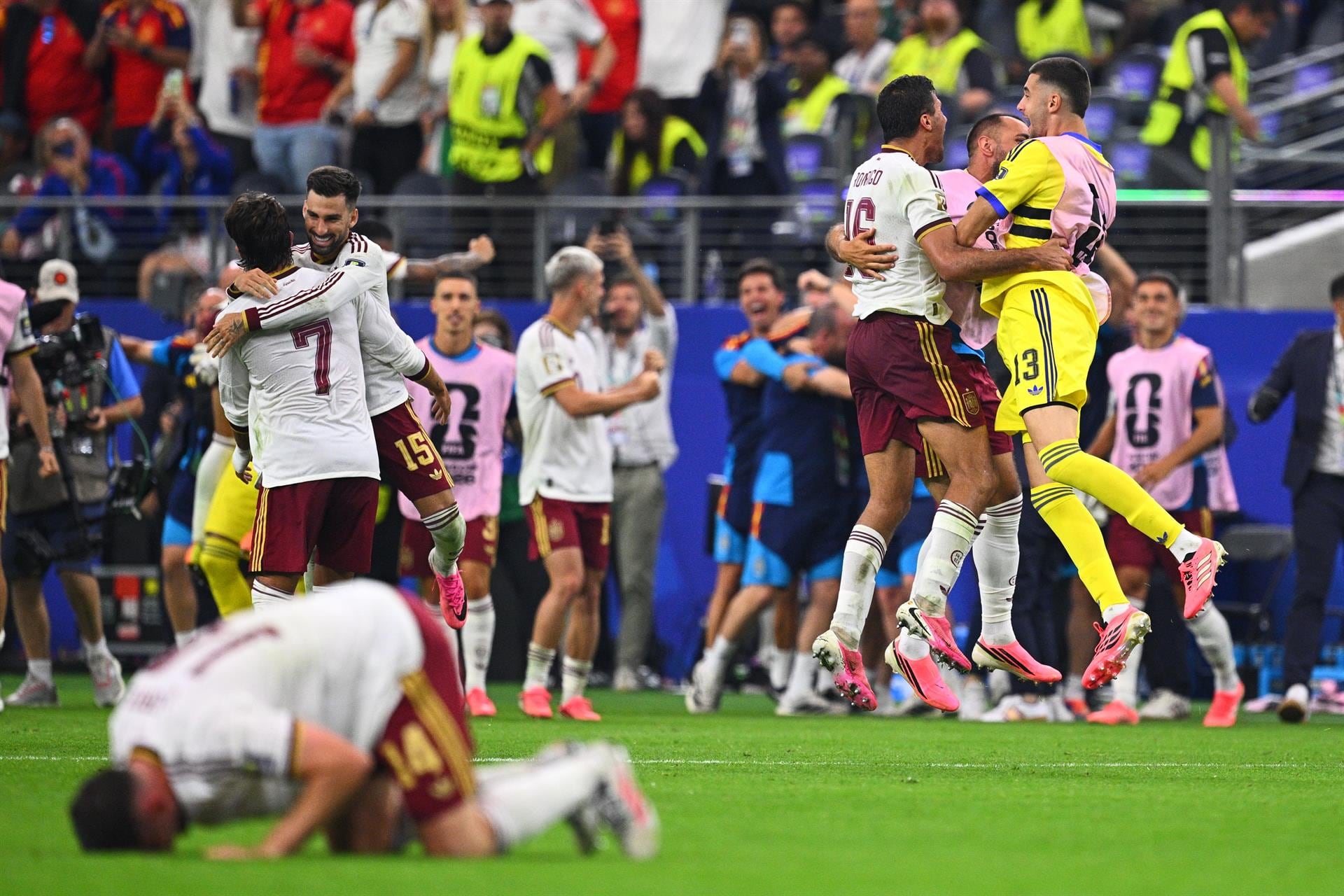 Logroño prepara el entorno de la Fuente Murrieta de cara a la final del Mundial de Fútbol