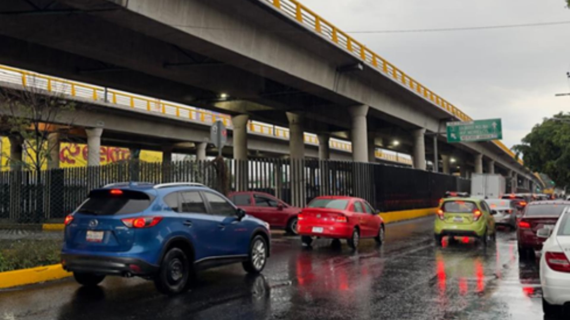 Bloqueos, accidentes y marcha LGBT+ agravan la movilidad este sábado en Reforma