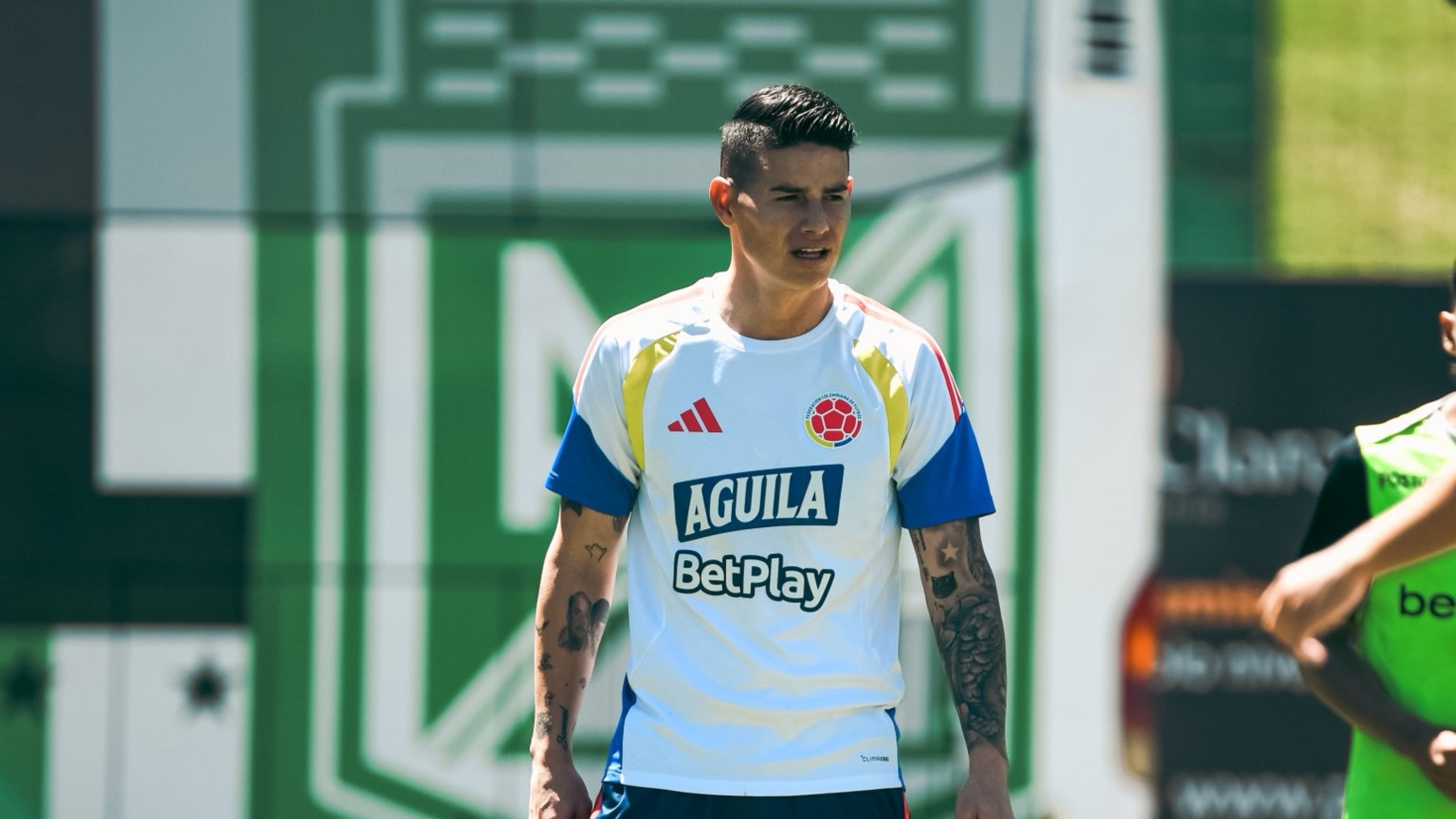 James Rodríguez recientemente estuvo entrenando con la selección Colombia en la sede de Atlético Nacional previo a la Copa Mundial de la FIFA 2026 - crédito Atlético Nacional