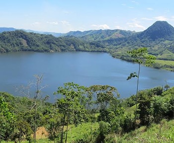 La Laguna de San Diego en Caldas ocupa una estructura volcánica inundada en el municipio de Samaná - crédito SGC