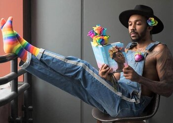 El escritor George M. Johnson