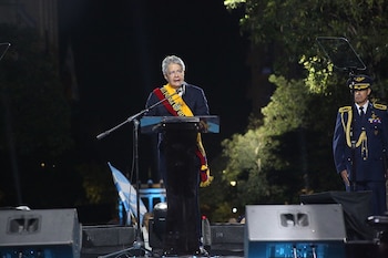 El presidente del Ecuador, Guillermo Lasso, asistió a la Sesión Solemne en Conmemoración de los 202 Años de Independencia de Guayaquil.
(Foto: Andrés Reinos/Presidencia Ecuador)