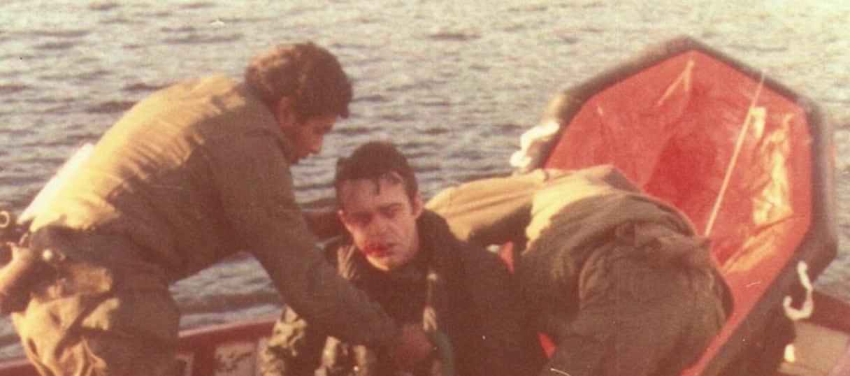 Sergio Fernández revivió el momento en que derribó un avión Harrier británico durante el conflicto de Malvinas y el posterior rescate del piloto enemigo (Infobae en Vivo)