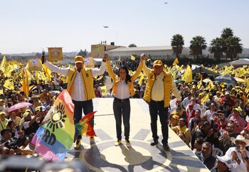 El PRD presentó a Alejandra