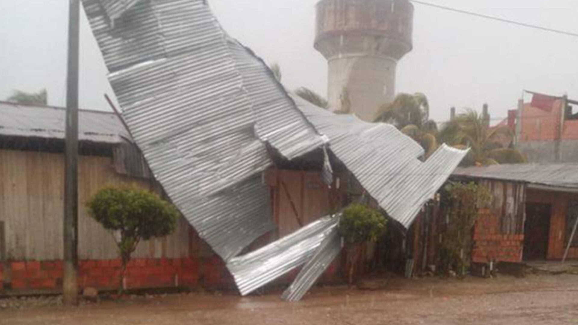 Desde mañana, alerta naranja por vientos de hasta 55 km/h: 16 regiones de Perú afectadas, advierte el Senamhi