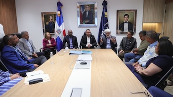 Gobierno y sociedad civil coordinan acciones para reducir la mortalidad materna y neonatal en República Dominicana