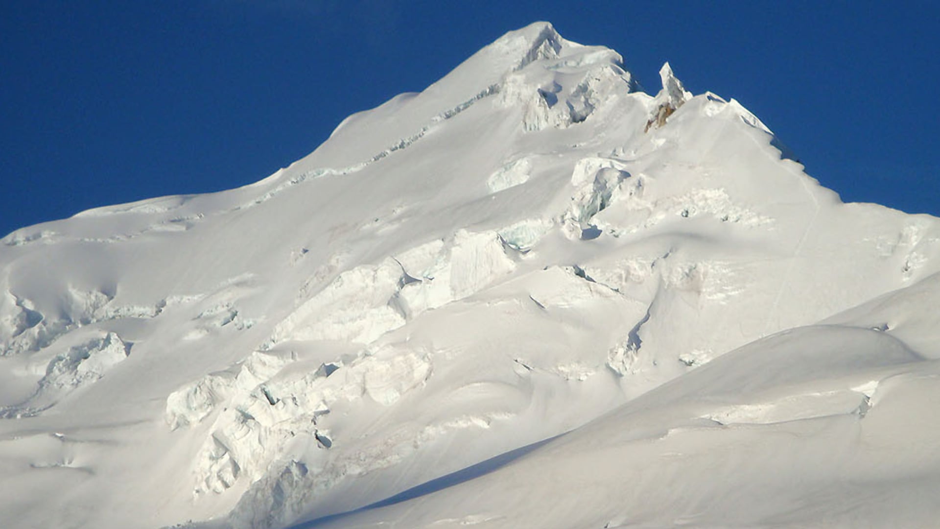 Avalancha en Áncash: fenómeno registrado en el nevado Yanapaccha vuelve a centrar la atención en la Cordillera Blanca