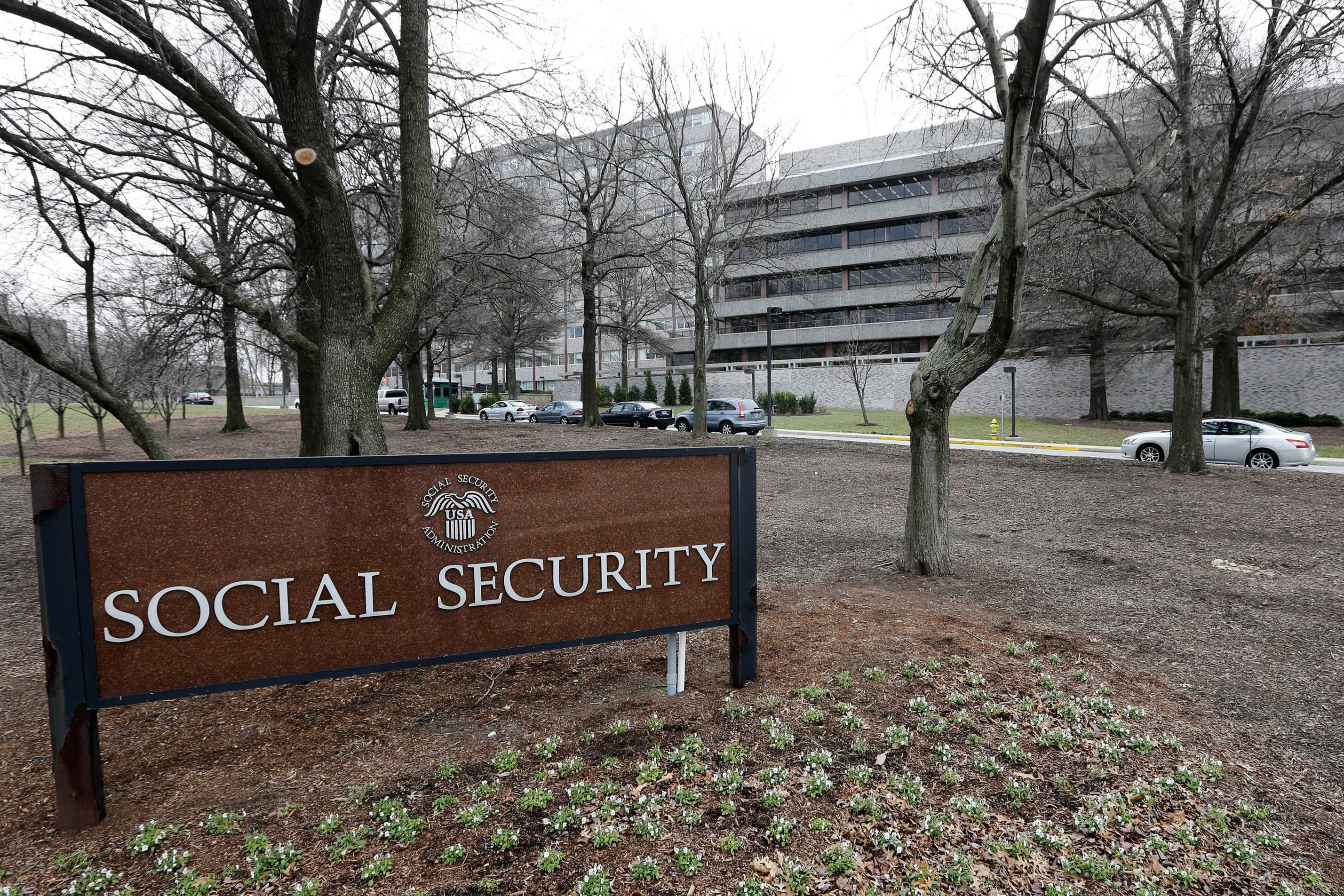Un informe de la Oficina del Inspector General detectó diferencias regionales en las exenciones del Seguro Social y especialistas recomendaron conservar documentación y actuar sin demora (AP Foto/Patrick Semansky, Archivo)