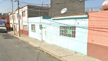 Fachada de la vecindad (Foto: