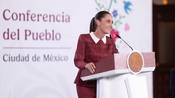 Sheinbaum acusa campaña negra contra sistema de salud en México tras video de una rata en clínica del IMSS