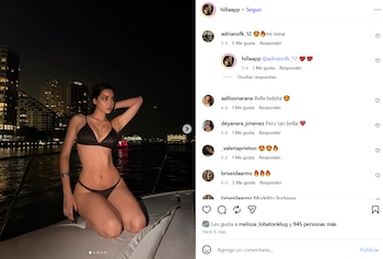 Captura de pantalla de Instagram donde una mujer en traje de baño posa en una embarcación nocturna, al lado de comentarios de usuarios