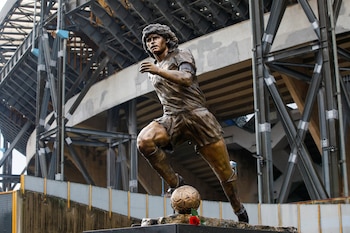 La estatua de Maradona, en