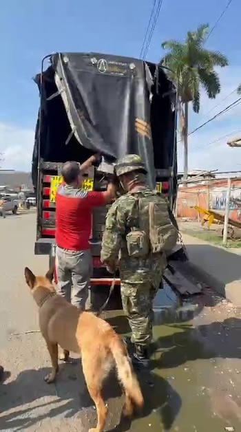 La Policía halló un vehículo con cerca de 400 kilos de material explosivo en Santander de Quilichao - crédito Ejército