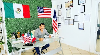 Roger Hernández Flores era abogado especializado en temas migratorios y director de la Casa del Migrante de Tepeojuma. (Crédito: redes sociales)