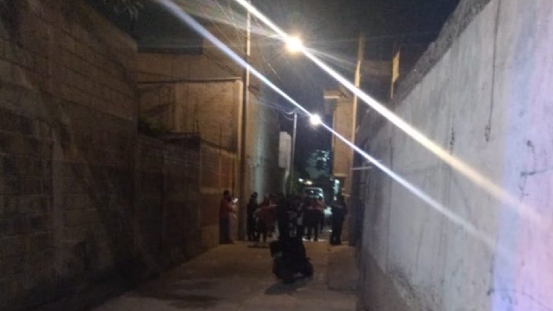 Reunión familiar en Chimalhuacán acabó con tres familiares muertos: el responsable huyó
