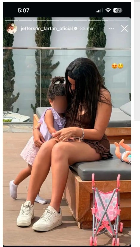 Jefferson Farfán se muestra más cercano a su hija tras anuncio del segundo embarazo de Darinka Ramírez. Infobae Perú / Captura: IG