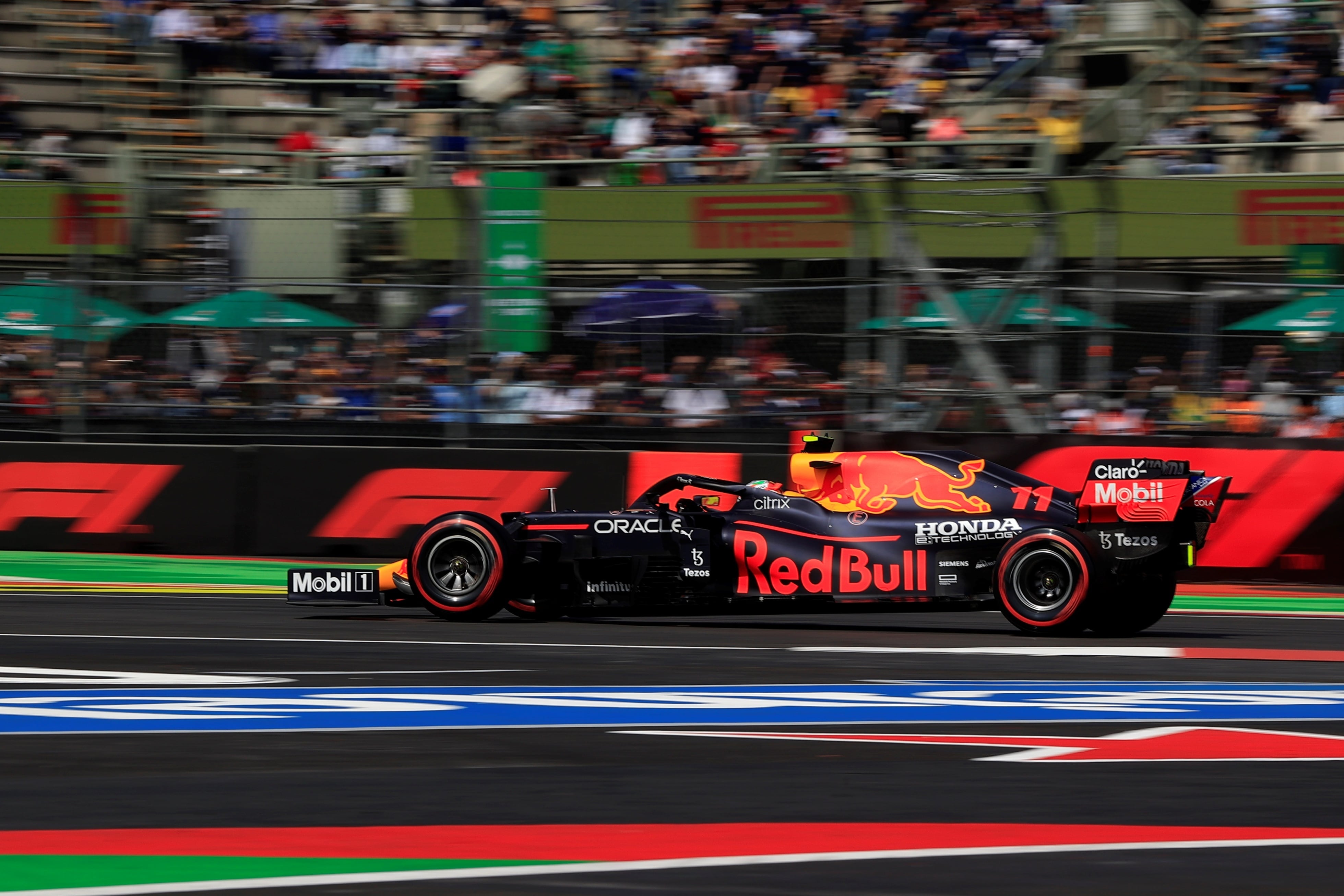En vísperas del Gran Premio en la Ciudad de México, Pérez confesó que está consciente del apoyo que tiene de Red Bull para sacar el mejor resultado (Foto: EFE/Carlos Ramírez)