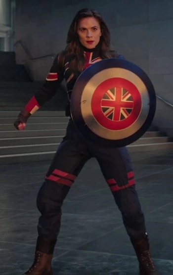 Hayley Atwell pensó que la secuencia narrativa era contradictoria para Peggy Carter. (Captura de video)