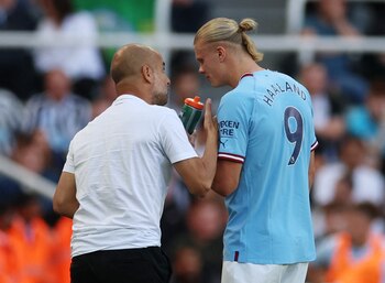 Erling Haaland se está adaptando al juego de Pep Guardiola (Reuters)
