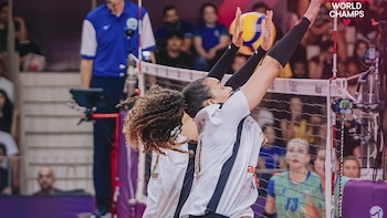 A qué hora juega Alianza