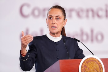 Sheinbaum plantea revelar avances del caso Ayotzinapa antes del aniversario de los 43.
EFE/Isaac Esquivel