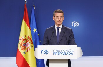 El presidente del PP, Alberto Núñez Feijóo, durante una rueda de prensa en la sede nacional del Partido Popular. (Eduardo Parra/Europa Press)